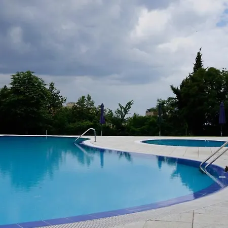 гардънс - Gardens