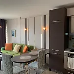 гардънс - Gardens بالشيك