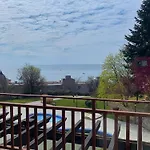 гардънс - Gardens