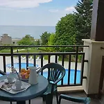 гардънс - Gardens Apartamento *
