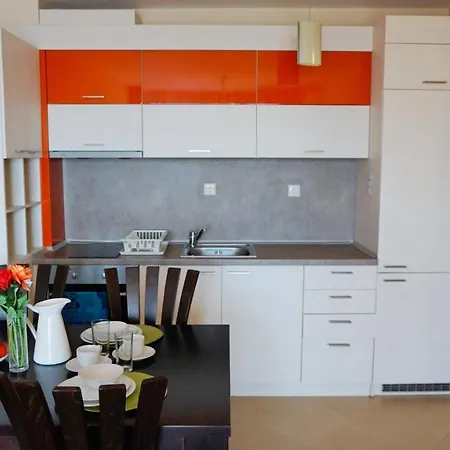 гардънс - Gardens Apartment