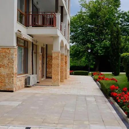 Apartament гардънс - Gardens *