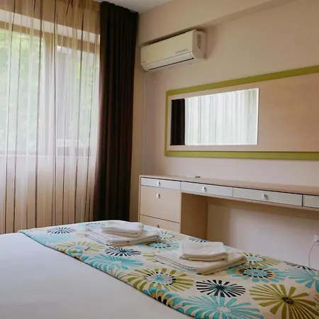 Apartament гардънс - Gardens