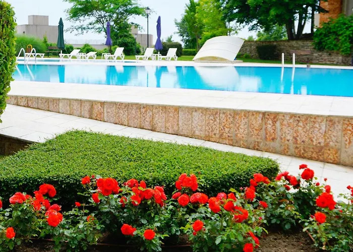 гардънс - Gardens Апартамент *