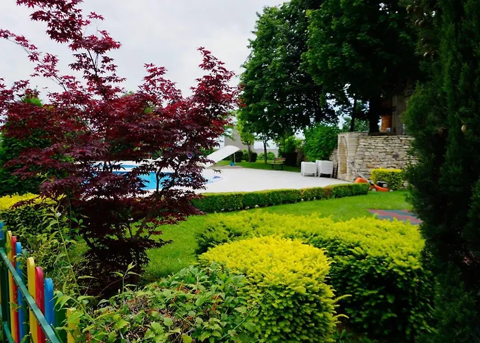 гардънс - Gardens